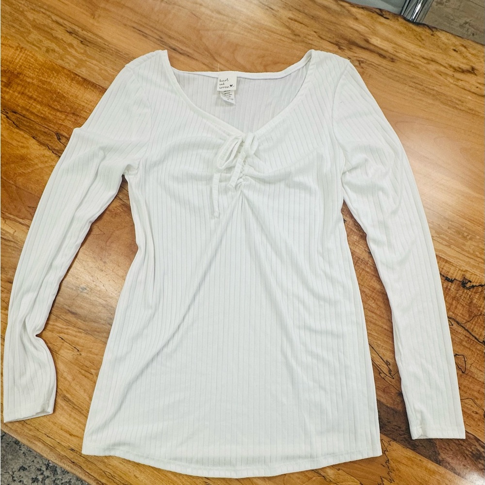 Women's White Ribbed Long Sleeve Top Size Medium (T1)